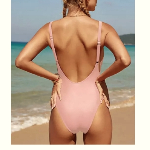 Pretty Garden. Light Pink. One Piece U Neckline Swimsuit. Size Medium. NWT. - Picture 2 of 9